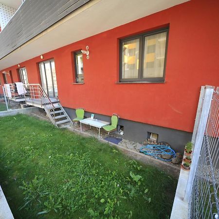 Happy Family Apartment Brasov Bagian luar foto