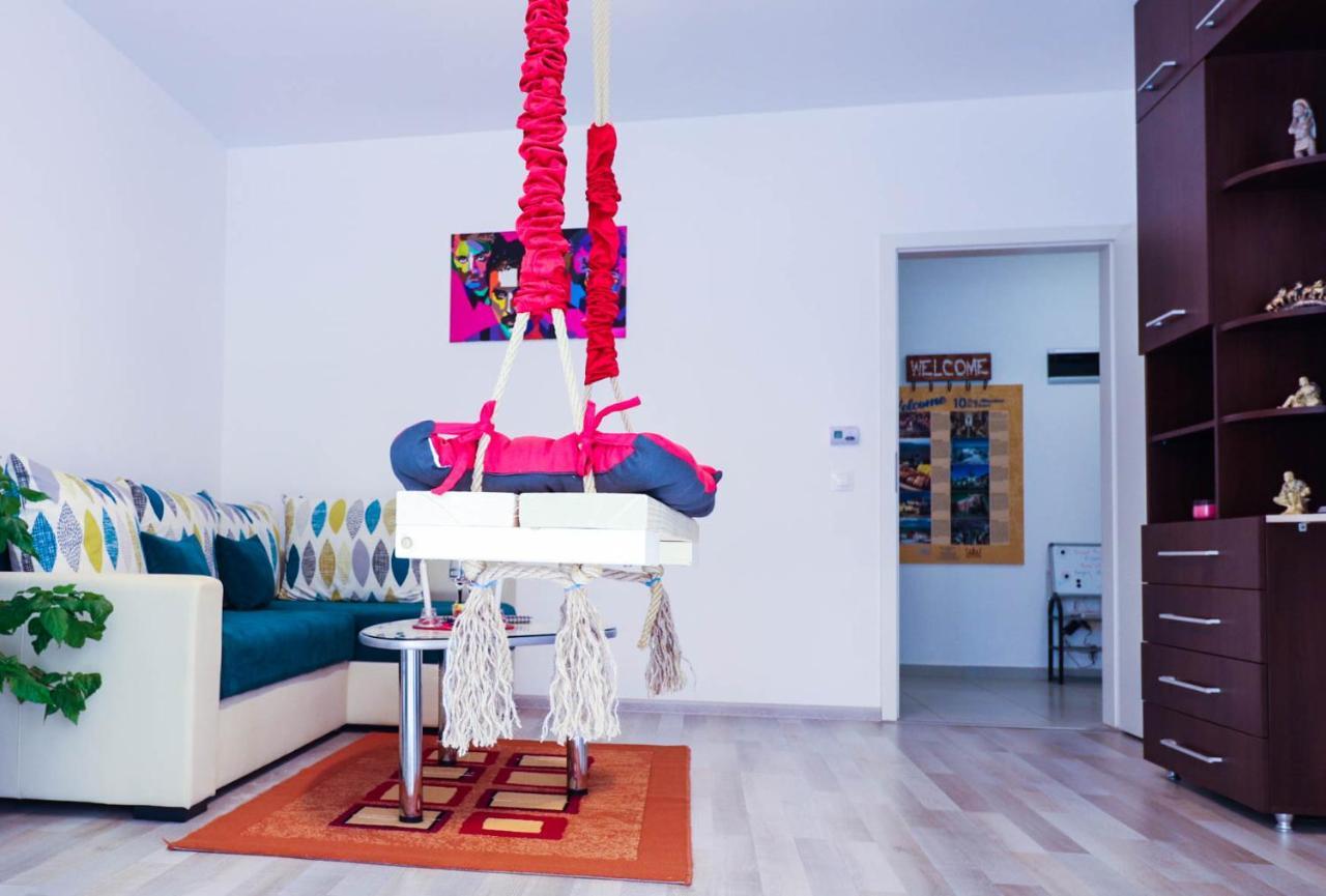 Happy Family Apartment Brasov Bagian luar foto