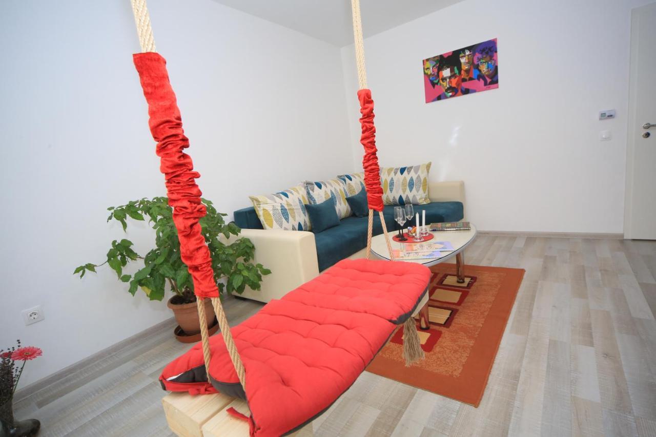 Happy Family Apartment Brasov Bagian luar foto