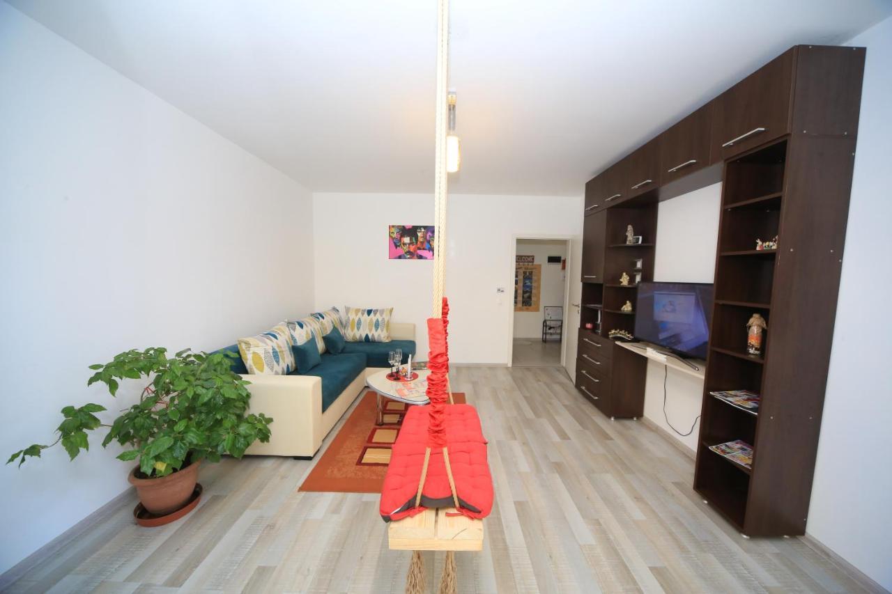 Happy Family Apartment Brasov Bagian luar foto