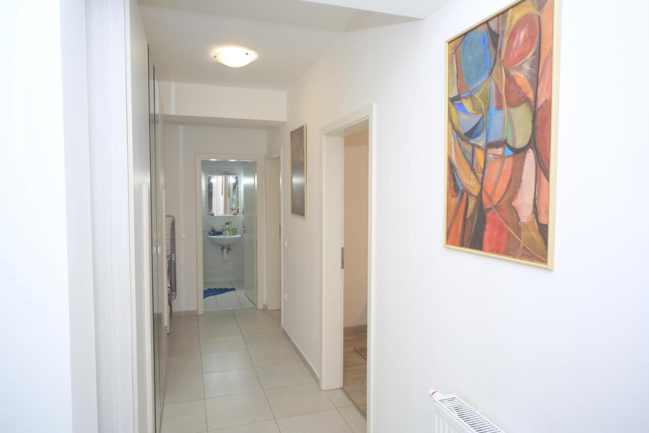 Happy Family Apartment Brasov Bagian luar foto
