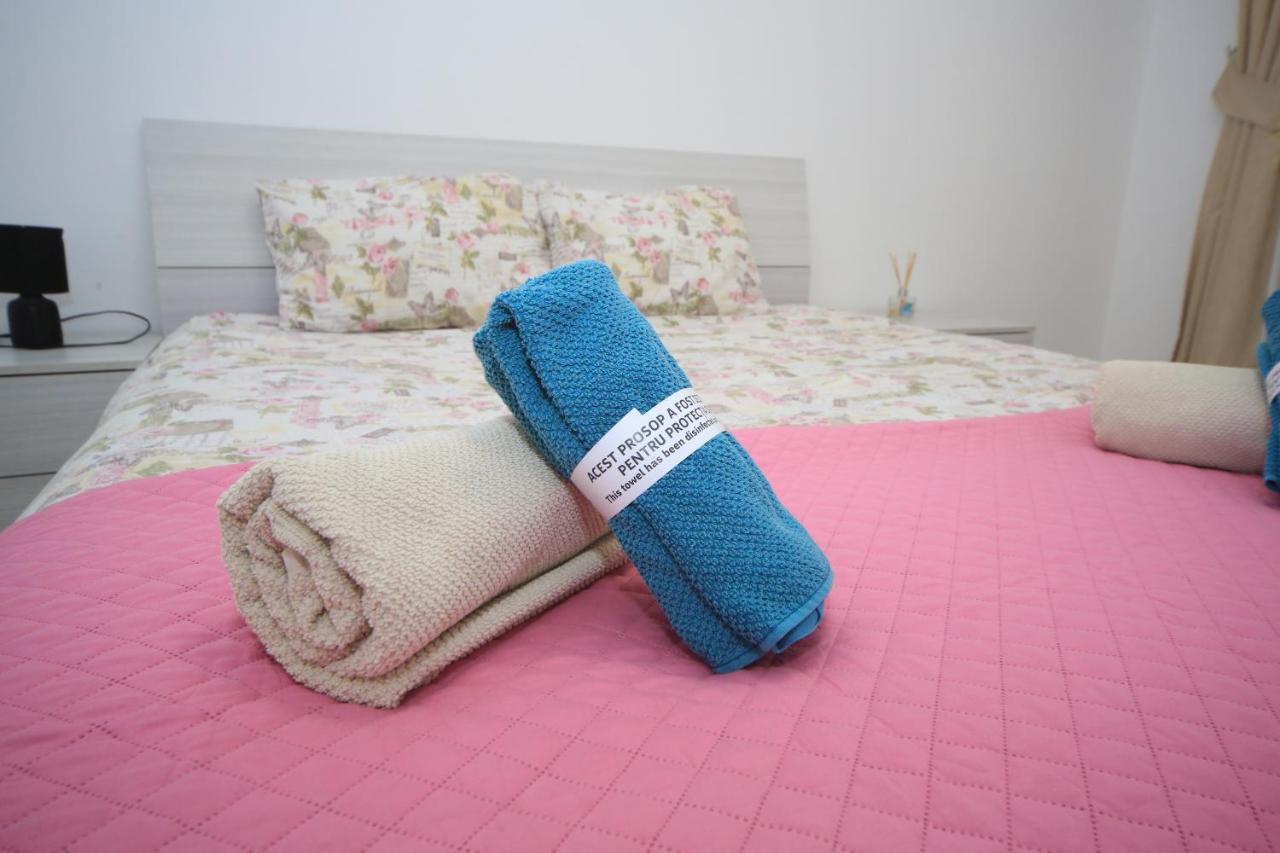 Happy Family Apartment Brasov Bagian luar foto